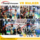 Игроки двойника третбана катания на коньках виртуальной реальности Окулус для торгового центра